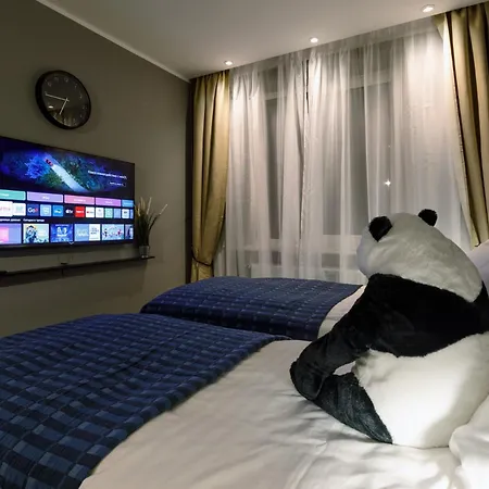 S9 Rrlux Free Parking *