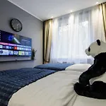 S9 Rrlux Free Parking * Riga