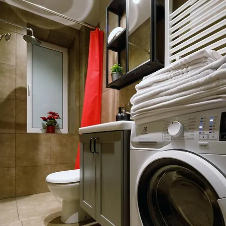 S9 Rrlux Free Parking *