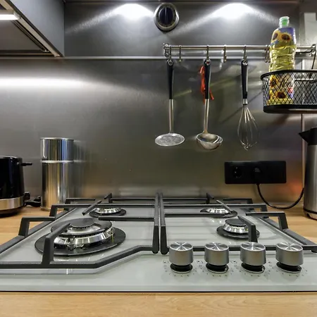 S9 Rrlux Free Parking リガ