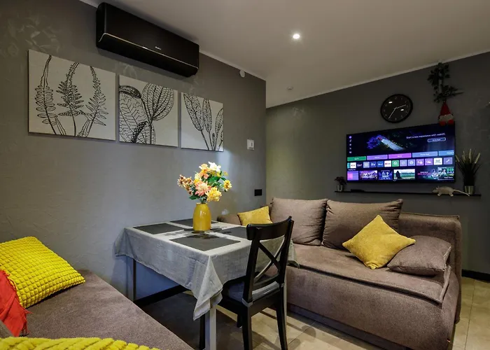 S9 Rrlux Free Parking Апартаменты